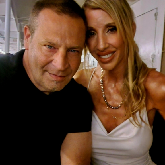 Meet your Posher, Andrea - Picture 4 of 4